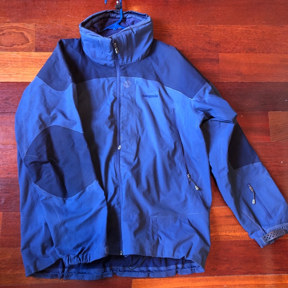 Men’s Patagonia ski jacket size L